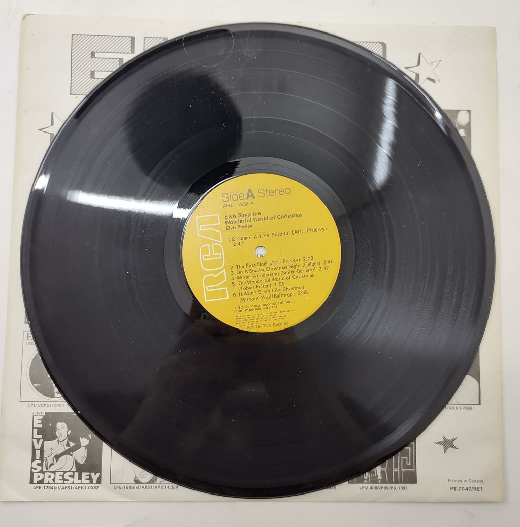 Elvis Presley "The wonderful world of Christmas" 1976 vinyl record VG+ Canada