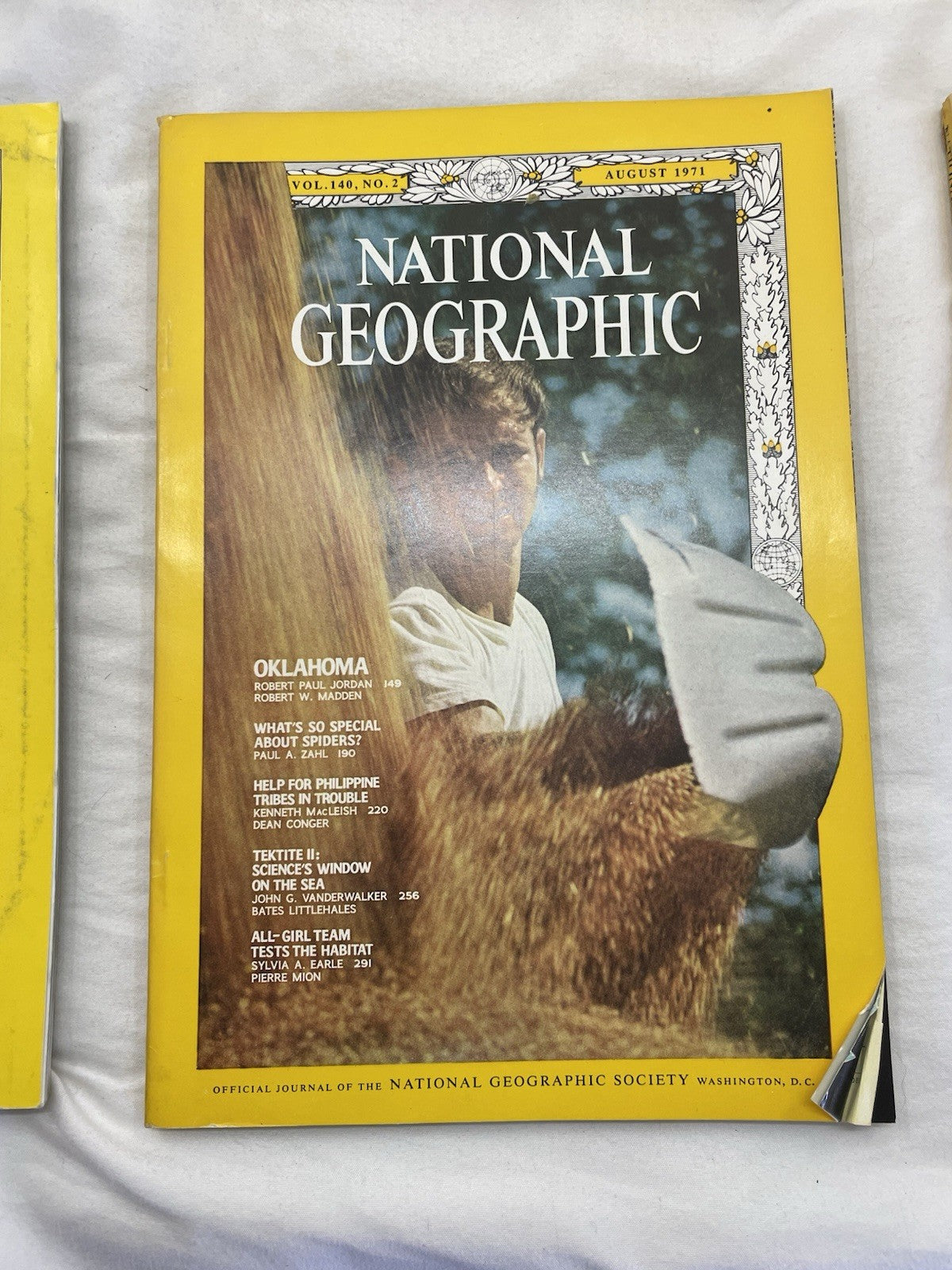Nat Geo Mags Jul–Dec 1971 Vtg Set Slipcvr World Wildlife Travel Retro
