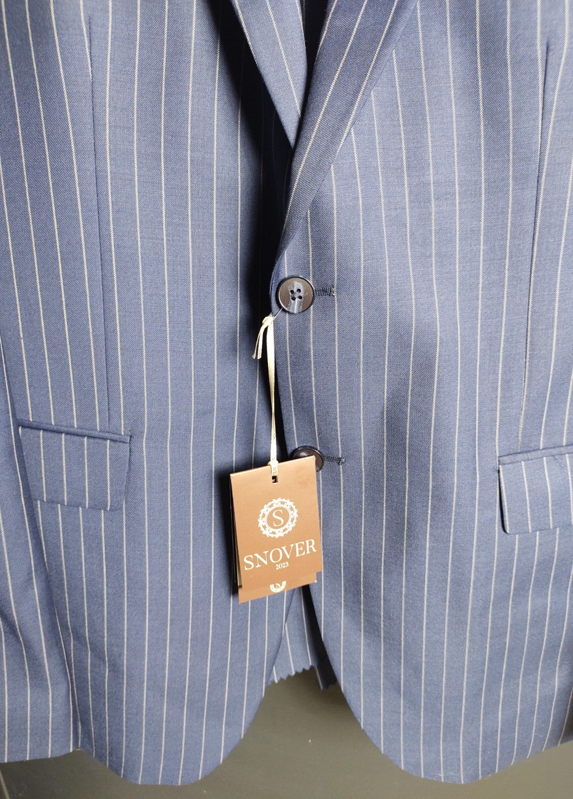 Snover Blue Pinstripe Suit Men's 46 Jacket/40W Pants 2-Pc Sharp Fit