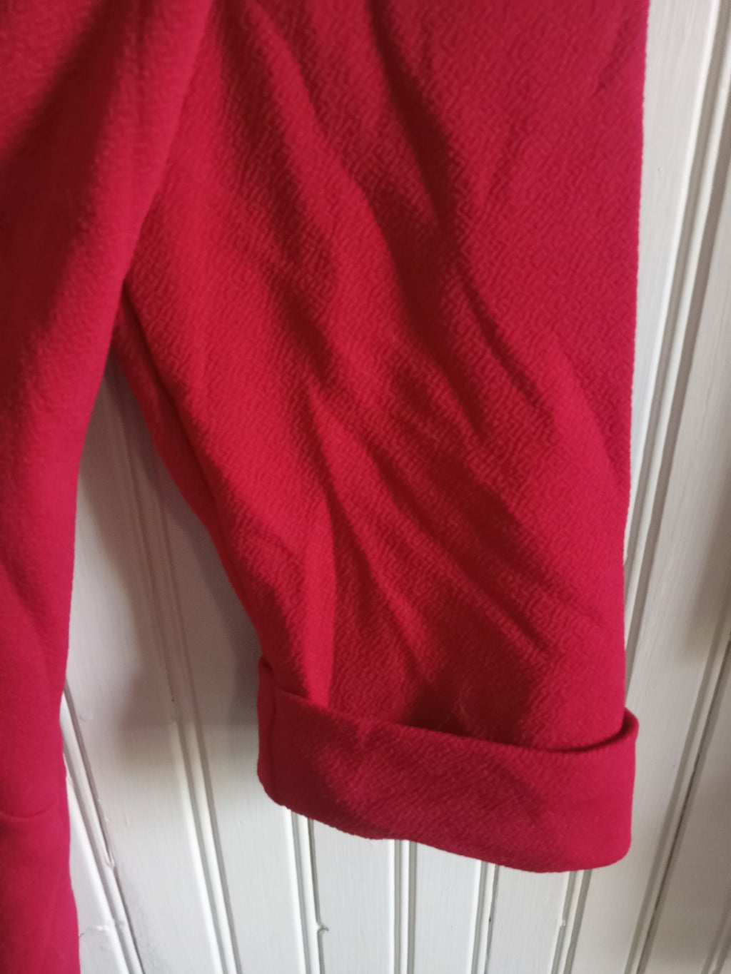 Eclipse Red Cuffed Sweater – Women's Size Medium, Open Front Knit Top