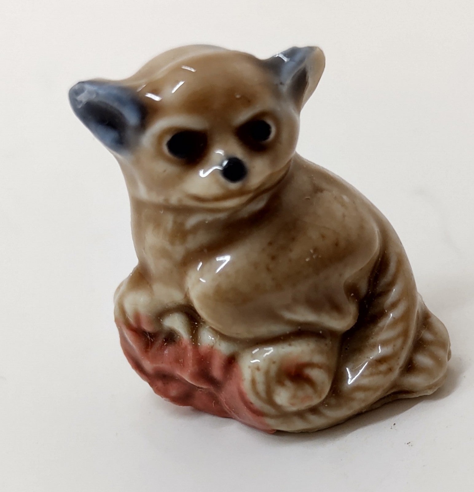 Wade Whimsies Busy Baby Mini Figurine England Vintage Ceramic Nursery Series