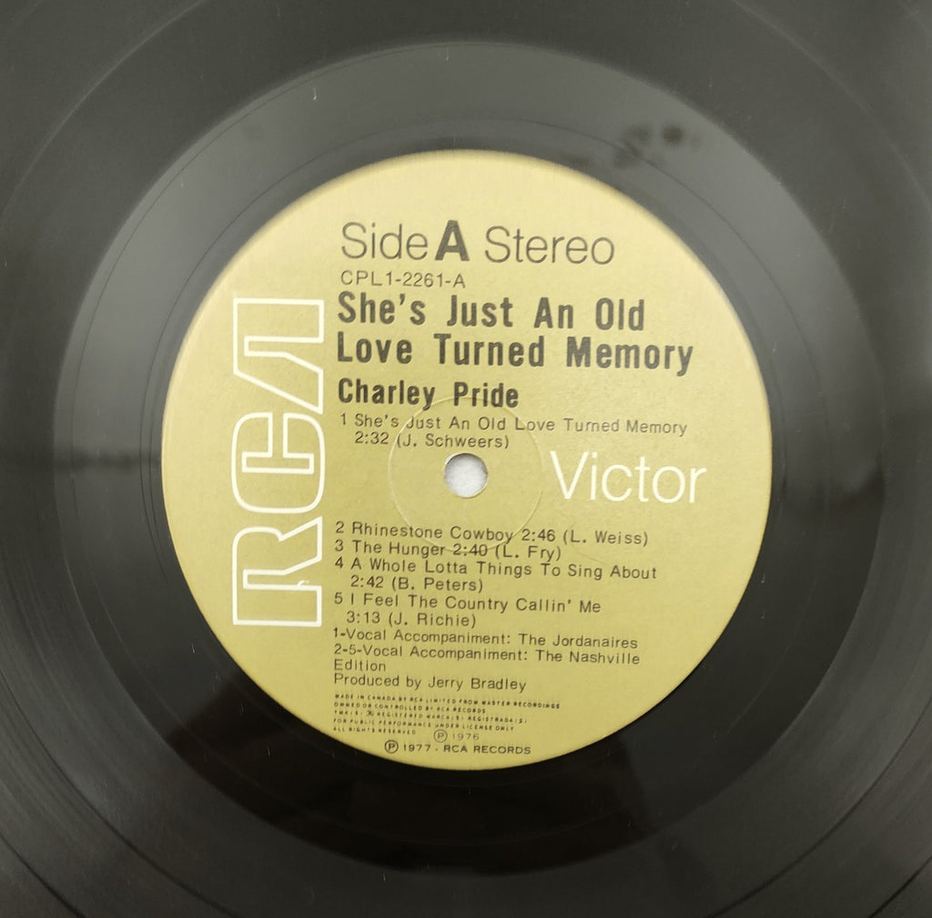 Charley Pride – She’s Just an Old Love Turned Memory LP RCA Canada