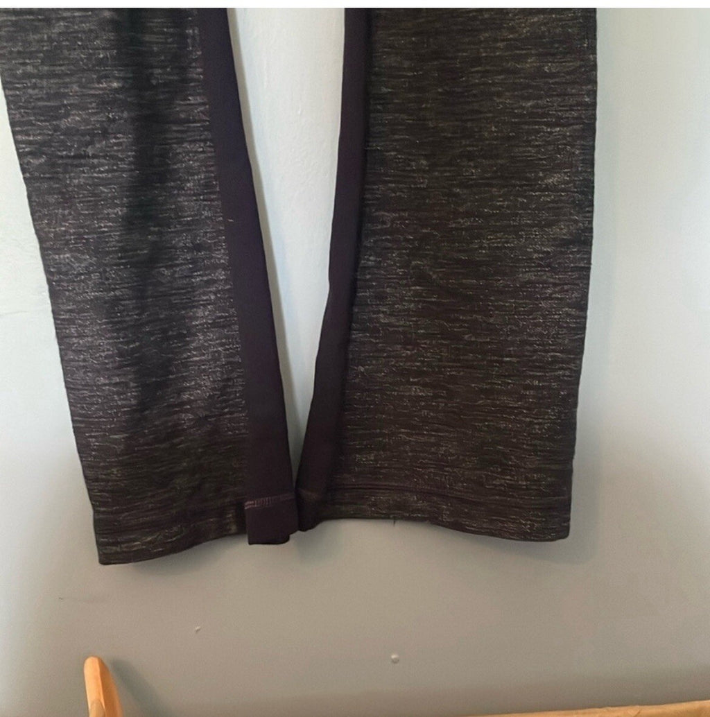 Lululemon Boot Cut Leggings Purple and Heather Grey Size 6 – Women's Activewear
