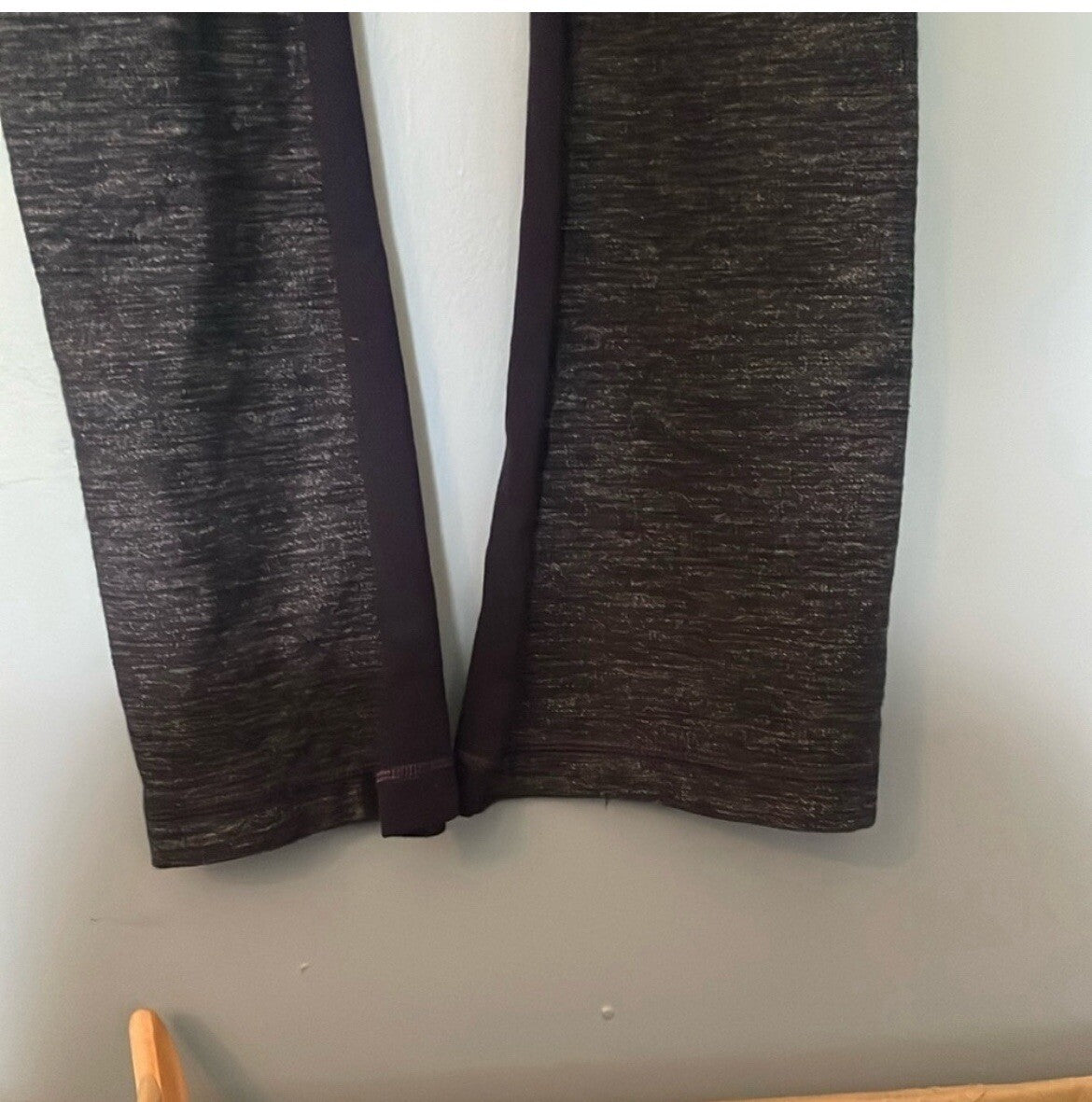 Lululemon Boot Cut Leggings Purple and Heather Grey Size 6 – Women's Activewear