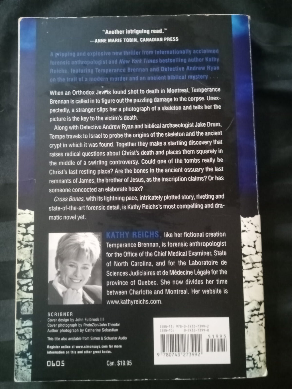 Cross Bones by Kathy Reichs – Temperance Brennan – Paperback